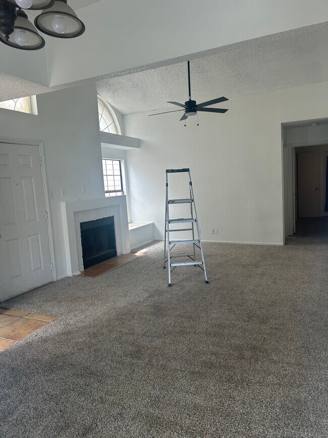 Building Photo - 4103 Mystic Sunrise Dr