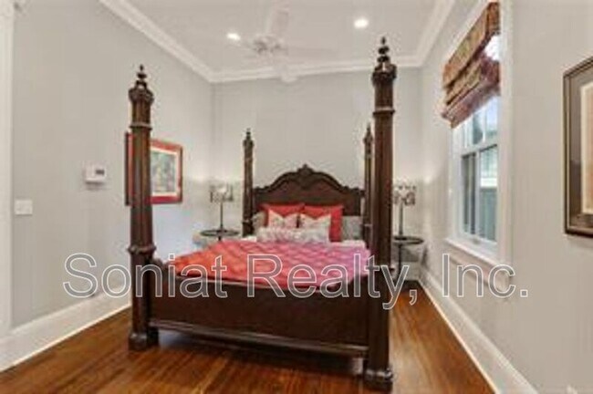 Foto del edificio - 1026 Arabella St