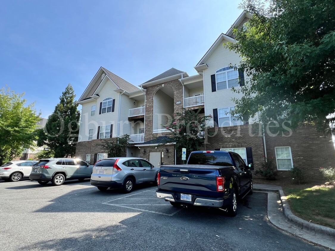 Primary Photo - 2431-103 Eagle Creek Ct-2BR/2BA-Condo!