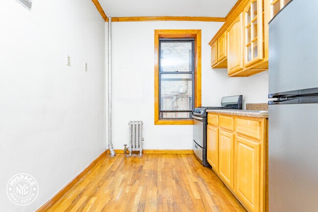 Foto del edificio - 280 Crown St