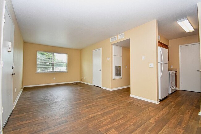 Foto del edificio - 1501 S Bolton St