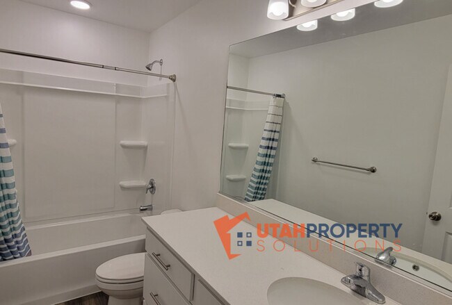 Foto del edificio - 1166 Haight Creek Loop