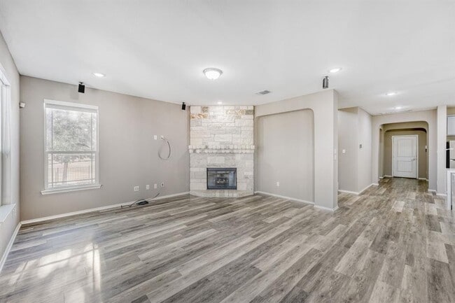 Foto del edificio - 198 Danish Dr