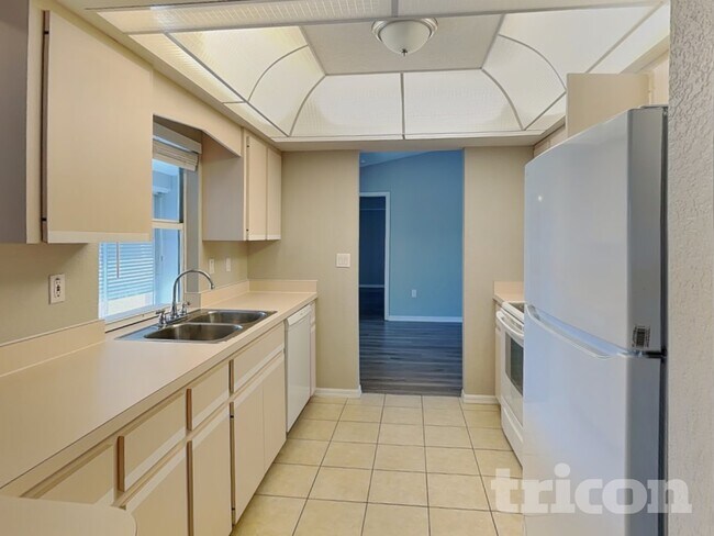 Building Photo - 26429 Asuncion Dr