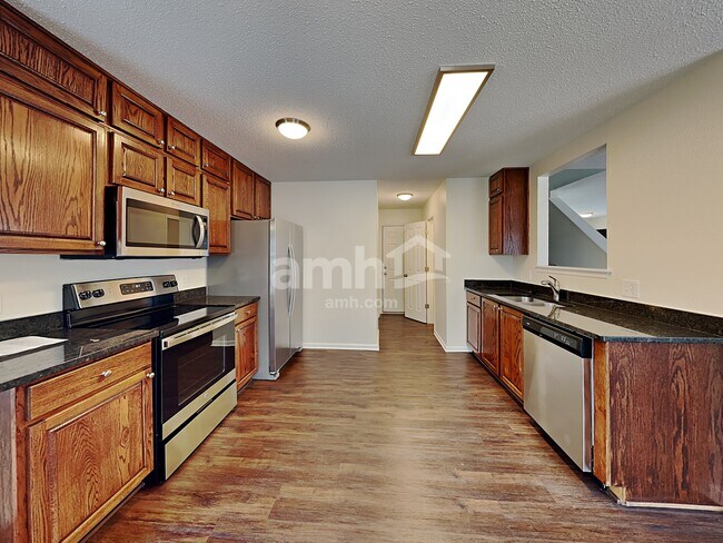 Foto del edificio - 3336 Spring Wind Ln