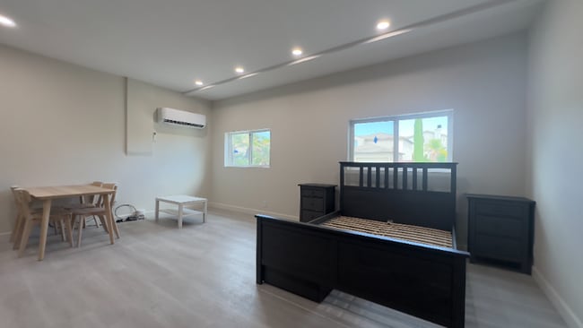 Building Photo - 39391 Tiburon Dr