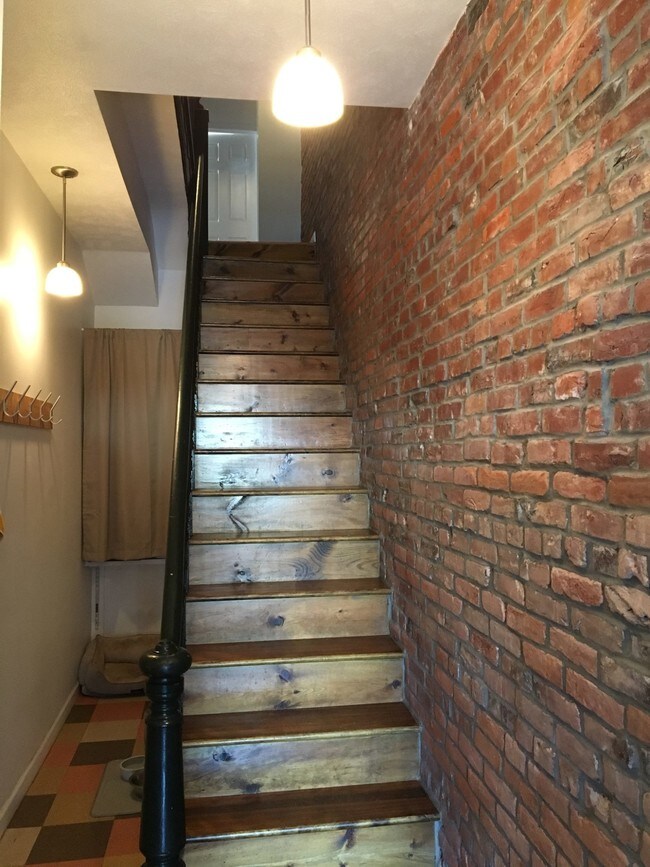 Building Photo - 5262 Butler St