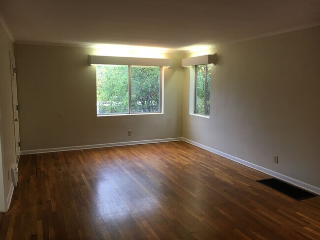 Foto del edificio - 2783 Calumet St
