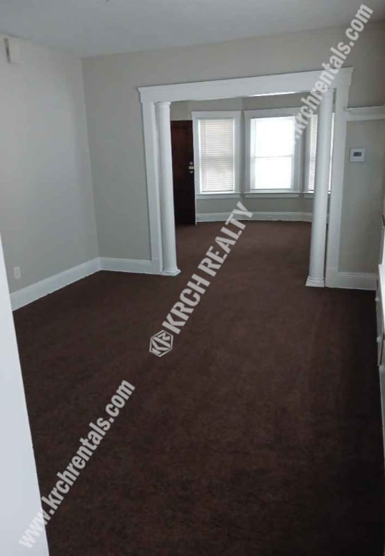 Foto del edificio - 3-Bedroom Home with Basement in Glenville ...