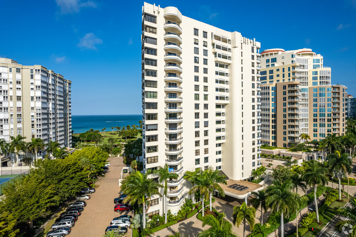 4451 Gulf Shore Blvd - Solamar