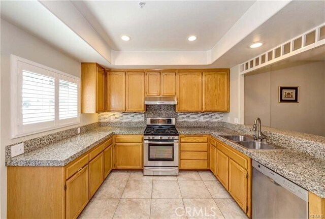 Building Photo - 140 E Foothill Blvd