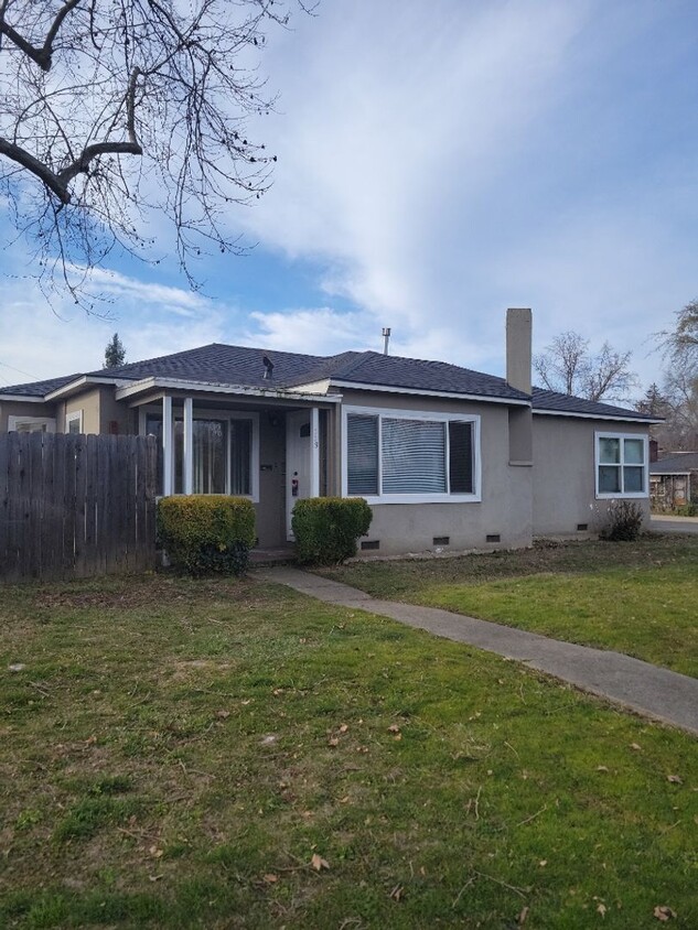 Foto principal - Cozy 3 bed, 1 bath home in Medford