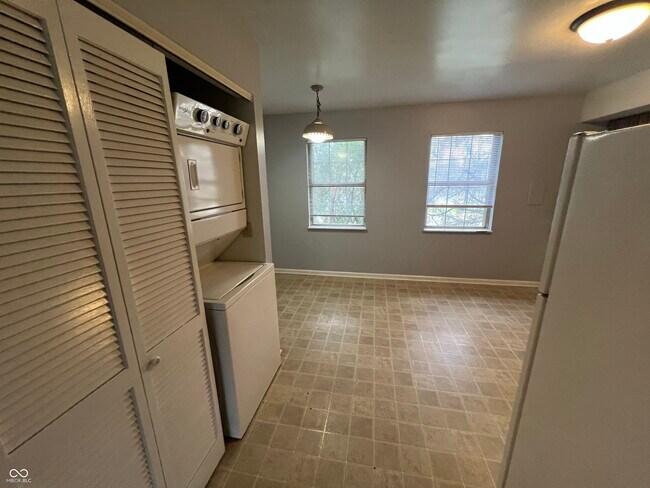 Foto del edificio - 1316 Millerwood Ct