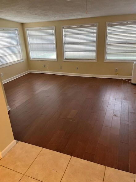 Building Photo - 9167 Birmingham Dr