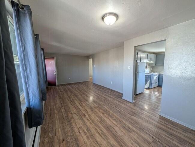 Foto del edificio - 7095 W 13th Ave