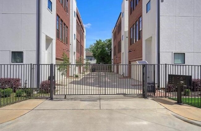 Foto del edificio - 1416 Ruthven St