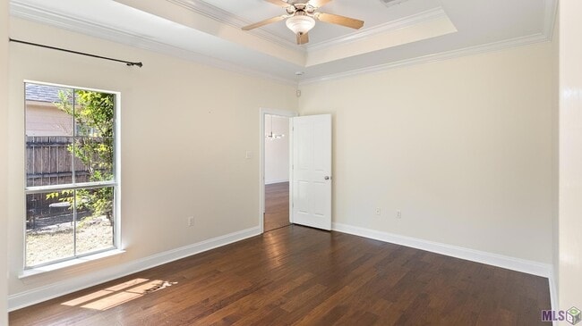 Building Photo - 7945 Seville Ct