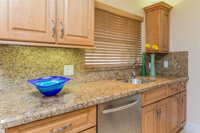 Building Photo - 7755 Southwest 86th Street Apt #C-101, Mia...