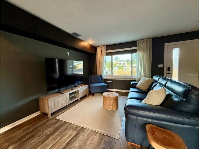 Foto del edificio - 2126 Craft Ln