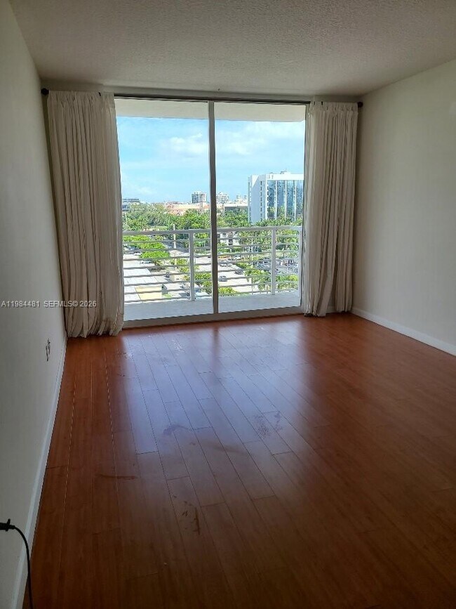 Foto del edificio - 18800 NE 29th Ave