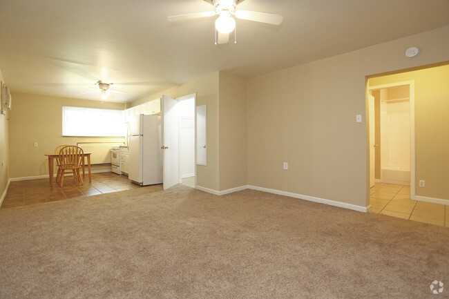 Studio, 1 BA - The Avenue Apartments