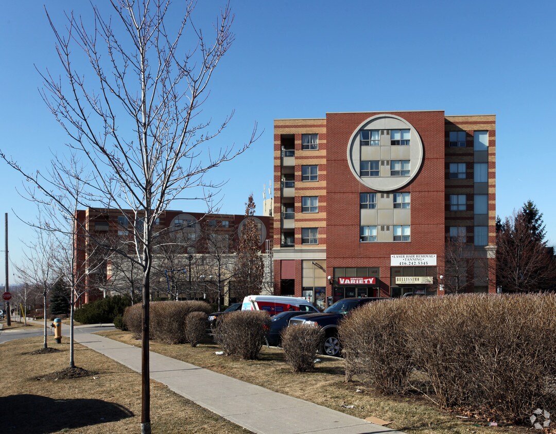 Casa Abruzzo Apartments - 338-340 Falstaff Ave Toronto, ON | Apartments.com, image size:1080x844