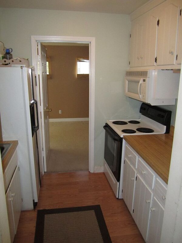 Foto del edificio - 10113 Carol Anne Rd