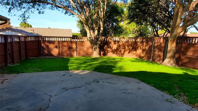 Foto del edificio - 8440 Willow Creek Dr