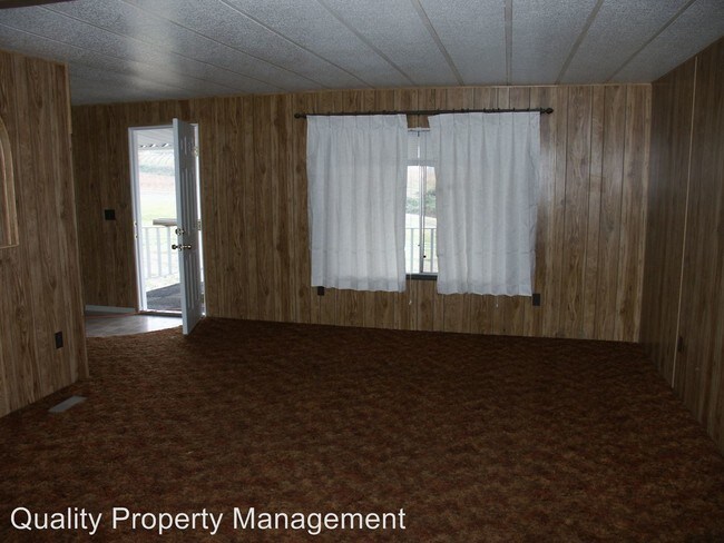 Building Photo - 2667 Quail Run Rd