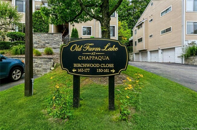 Foto del edificio - 165 Birchwood Cl