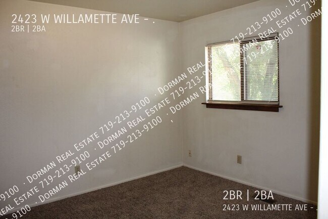 Foto del edificio - 2423 W WILLAMETTE Ave
