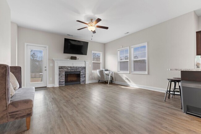 Foto del edificio - Brook Ridge Neighborhood
