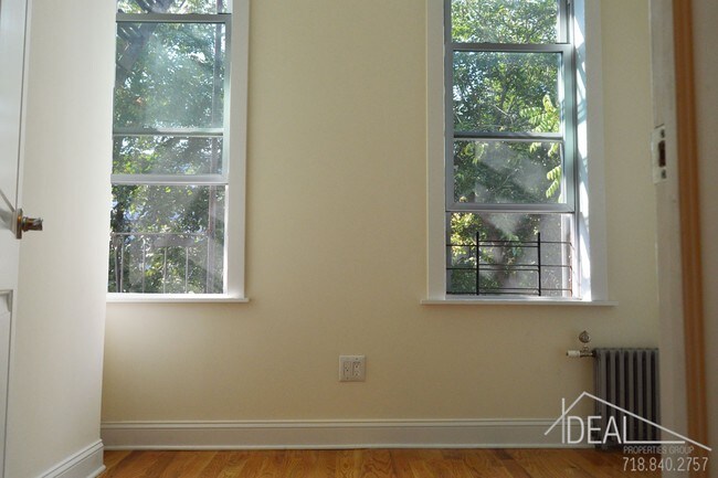 Foto del edificio - 244 Himrod St