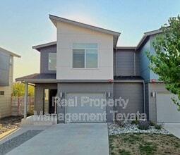 Building Photo - 4813 Springside St