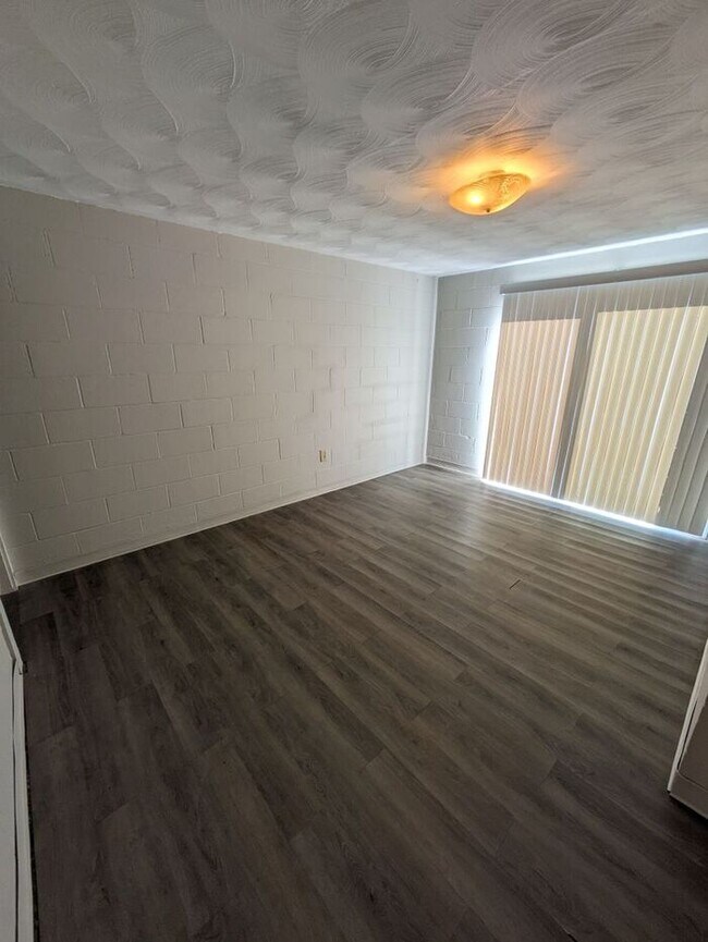 Foto del edificio - 50% OFF YOUR FIRST MONTH’S RENT! 2BD/1BA T...