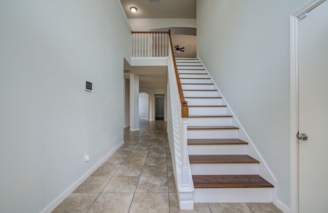 Building Photo - 14814 Bridle Bend Dr