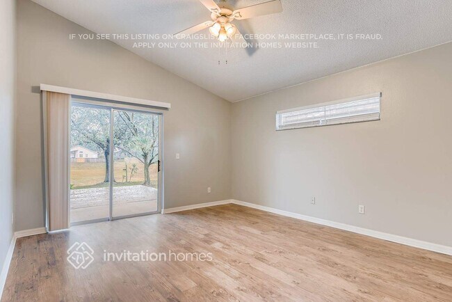 Building Photo - 219 Chestnut Creek Dr