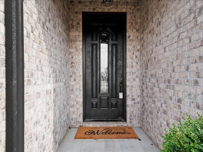 Foto del edificio - 2702 Waterford Ct