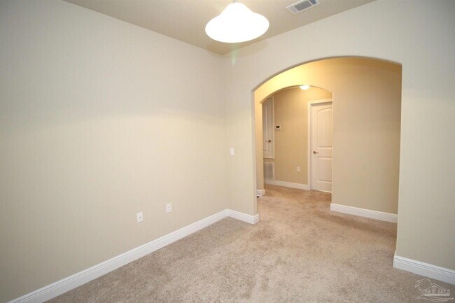 Foto del edificio - 4710 Ashley Pl Blvd
