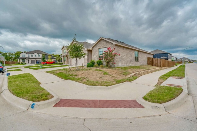 Building Photo - Charming 4-Bedroom Home in Eagle Mountain-...