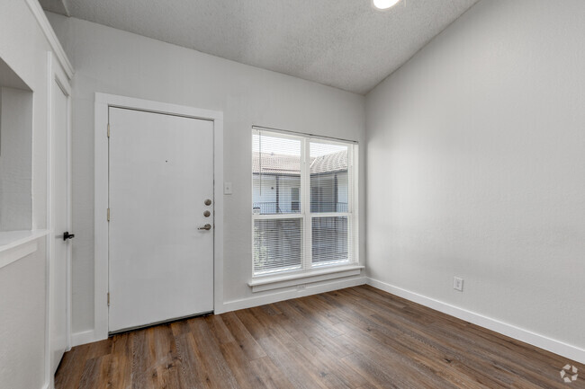 1BR, 1BA - 634SF - A1 - Entrance - Renovated units with private garage!