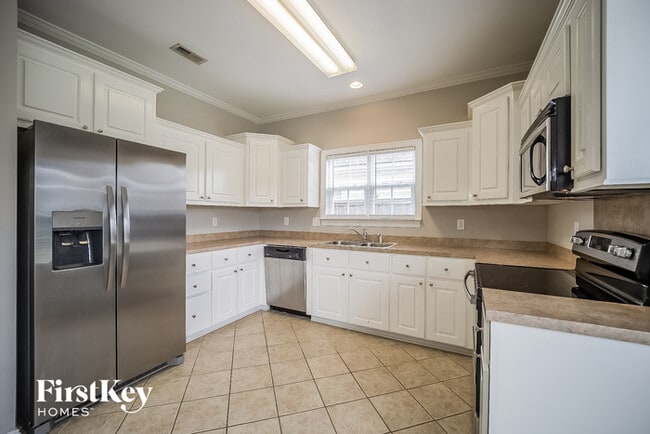 Foto del edificio - 7705 Eagle Lake Rd