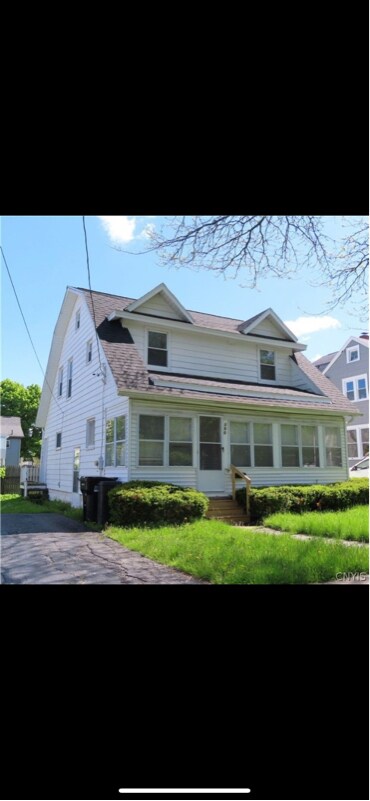 Building Photo - 290 Ross Park