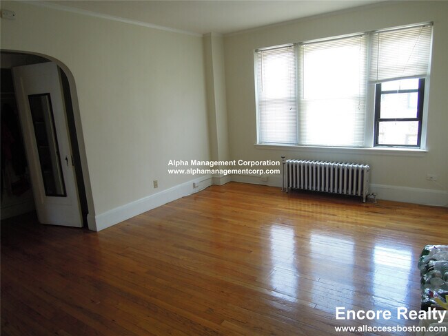 Foto del edificio - 349 Pleasant St