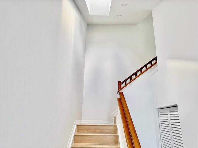 Foto del edificio - 5361 Buckhead Cir