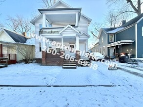 Building Photo - 907 Lincoln Ave