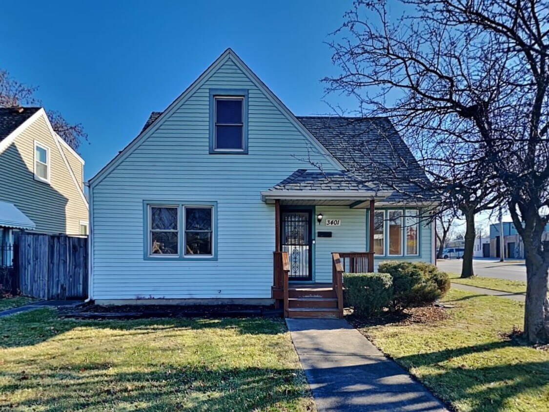 Primary Photo - 3401 Scott St