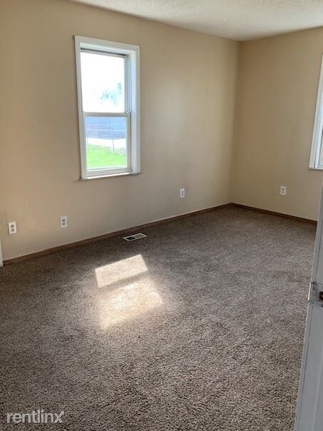 Building Photo - 3 br, 2 bath House - G3055 Kleinpell St