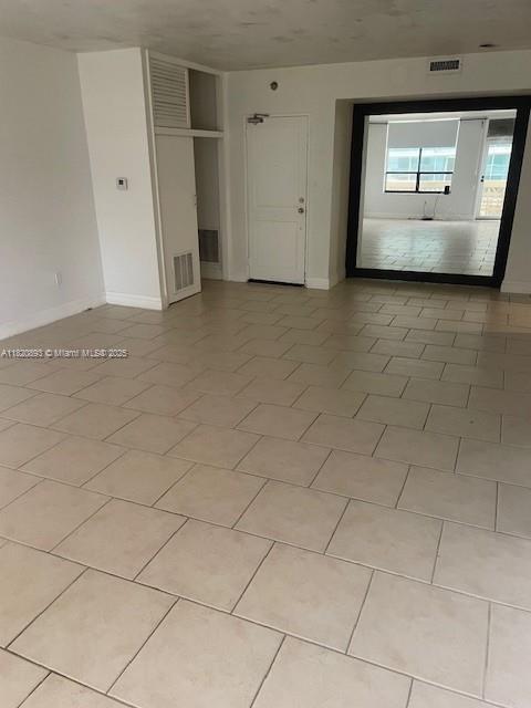 Building Photo - 10185 Collins Ave