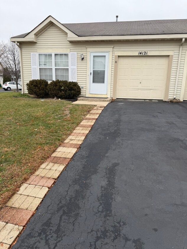 Foto principal - 14121 Faulkner Ct